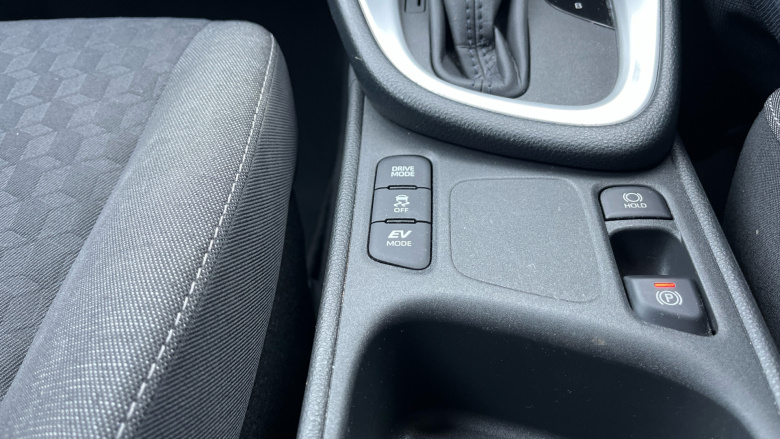 Toyota Yaris 1.5 Hybrid Design 5dr CVT Hybrid Hatchback